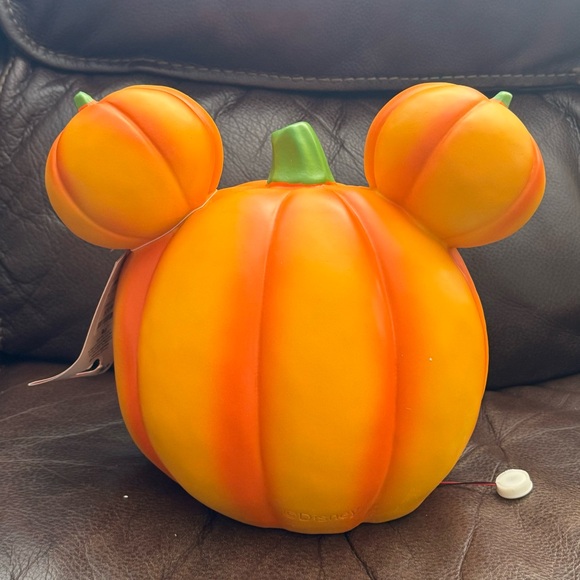 Disney Halloween Mickey Mouse Light Up Pumpkin - Picture 9 of 15